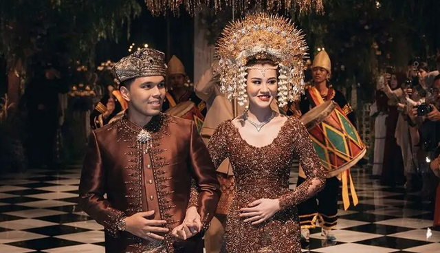 Nikahan Aaliyah Massaid & Thariq Halilintar: Mulai dari Makeup sampai Tamu Undangan yang Bertabur Bintang!